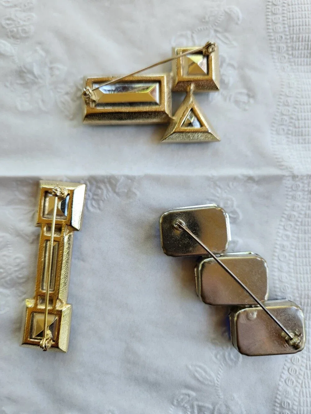💎3 Vintage Multicolor Crystal Statement Brooches - Blue, Red, Blue/Amber